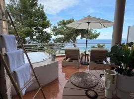 Amelia Seaview Apartments & Studios