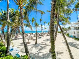 STUDIOS and SUITES Ducassi ROOFTOP POOL HOTEL - BEACH CLUB & SPA，位于蓬塔卡纳的酒店