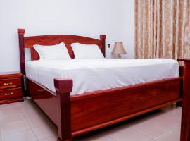Luxury Villa AC Ensuite Room 7，位于林贝的酒店