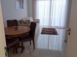 Loft confortável com garden，位于卡诺阿斯的酒店