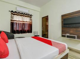 Hotel O Navya Grand，位于Gulzārbāgh的酒店
