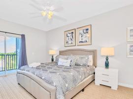 Spacious 3BR Near Disney - Pool and Hot Tub!，位于奥兰多的酒店