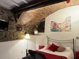 Rio Alba red loft - holiday house - Riomaggiore 5terre