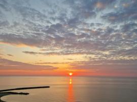 Turquoise by the sea，位于康斯坦察的酒店