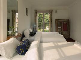 Vagabond Guest House，位于博卡拉的酒店