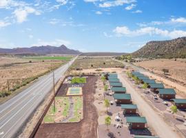 Gooseberry Lodges Zion National Park Area，位于Apple Valley的木屋