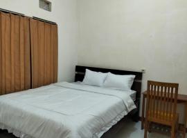 Ochabajo Homestay，位于Komodo Labuan Bajo Airport的酒店