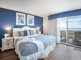 Gorgeous Lake View Deluxe Condo at The Shores