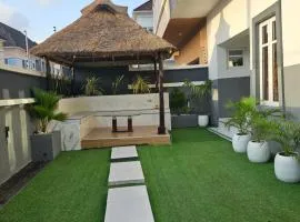 Luxury 3 bed rooms villa