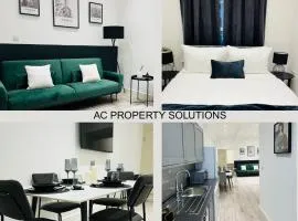 Superb Ealing Broadway Apartment- Steps to Tube & City Attractions