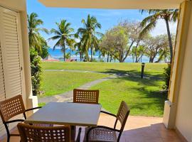 Studios Angoreva vue mer - côté plage ou jardin - Village vacances - Sainte-Anne Guadeloupe，位于Courcelles的酒店
