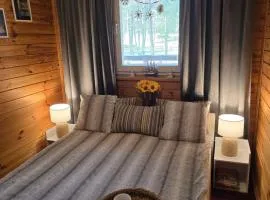 Na Zboczu - Rodzinny Domek w Lesie na Mazurach z Basenem i Sauną