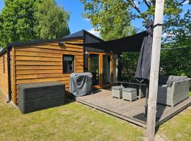 Woodcabin op de Lente van Drenthe，位于Gasselte的酒店