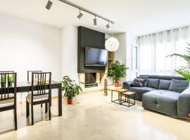 Acogedor apartamento en Vic，位于维克的酒店