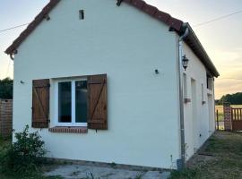 Logement : 2 chambres (5 couchages), salle de bain，位于Pierrefitte-sur-Sauldre的酒店