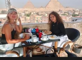 Isis pyramids，位于Giza的酒店