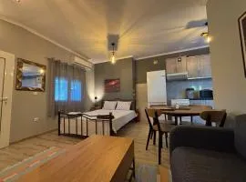 200m from Beach-Cozy Studio with Patio