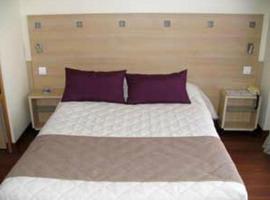 Hotel Restaurant Le Trinquet，位于Saint-Palais的酒店