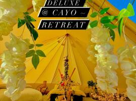 CAYORETREAT LUXURY BELL TENT，位于Clodock的豪华帐篷