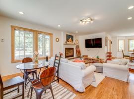Private Hot Tub Spacious Family Home in Truckee!