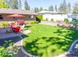 Spacious 3BR Family Retreat w Fire Pit BBQ Smart TVs & More