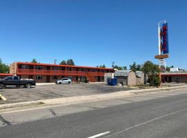 Hotel O Englewood-South Denver CO，位于恩格尔伍德的酒店