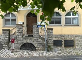 Ferienwohnung zur Linde，位于代特尔巴赫的酒店