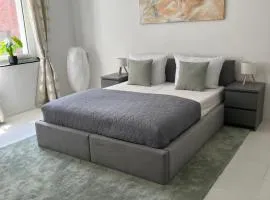 City Studio Apartment im Erdgeschoss Ground floor Near it all