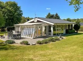 2 Bedroom Cozy Home In Farsø