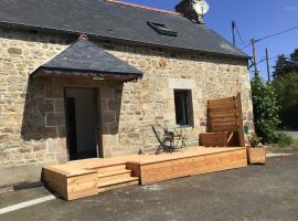 Maison à la campagne, proche de Guingamp，位于普卢马戈阿尔的酒店