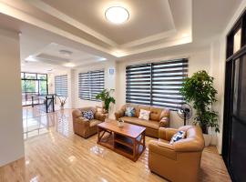 Taylors Plantacion Resort- Grande Second Floor，位于Catarman的Spa酒店