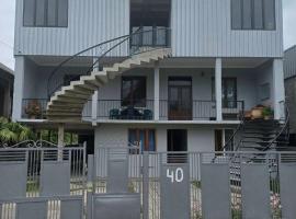 kobuleti bagrationi 40，位于科布列季的酒店