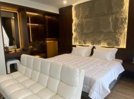 Tòa nhà IBIZA, Khu nghỉ dưỡng Flamingo Hải Tiến, Hoàng Trường, Hoằng Hóa, Thanh hóa，位于Gò Ba Quần的酒店