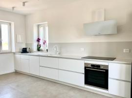 Osimo Light House，位于奥西莫的酒店