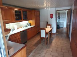 3 Zimmer 1OG 100qm Wintergarten Dachterrasse super Badezimmer，位于Tangstedt的酒店