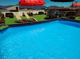 Palazzo Di Donna panoramic terraces and private parking strategic to Amalfi Coast, Pompei, Napoli