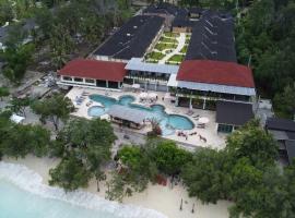 Pine Tree Beach Hotel，位于吉利特拉旺安的酒店