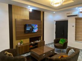 Grace court Apartment，位于Alimosho的酒店