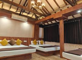 Prime Residency，位于戈尔哈布尔科尔哈浦机场 - KLH附近的酒店