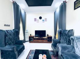 Strategic Location SH 92 Homestay，位于Kampung Raja的酒店