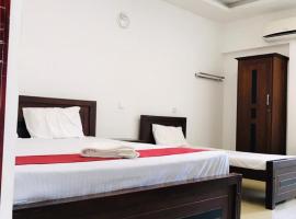 Laksara Grand Resort，位于Morawaka的酒店