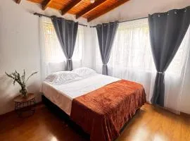 Hostal Galería de la Montaña, Medellin