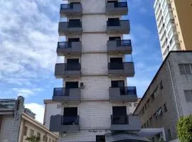 Apto inteiro de 1 quarto para 3 pessoas a 200m da Praia Canto do Forte