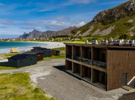 Arctic Apartments - Ramberg Beach，位于拉姆贝格的自助式住宿