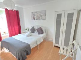 Canary wharf cottage，位于伦敦的酒店