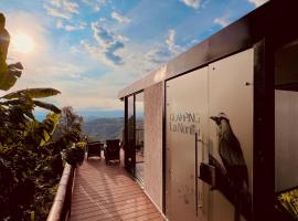 Glamping La Nonita tipo cabaña Luxury，位于马尼萨莱斯的酒店