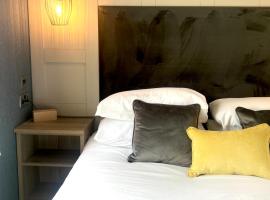 Gainsborough Lodge，位于Oxnam的度假园