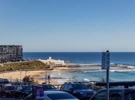 Surfside Newcastle Beach，位于纽卡斯尔的酒店