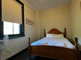 The Royal Hotel Morpeth，位于Morpeth的酒店