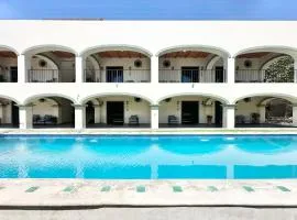 Ajijic Retreat Studio with Outdoor Salt Water Pool